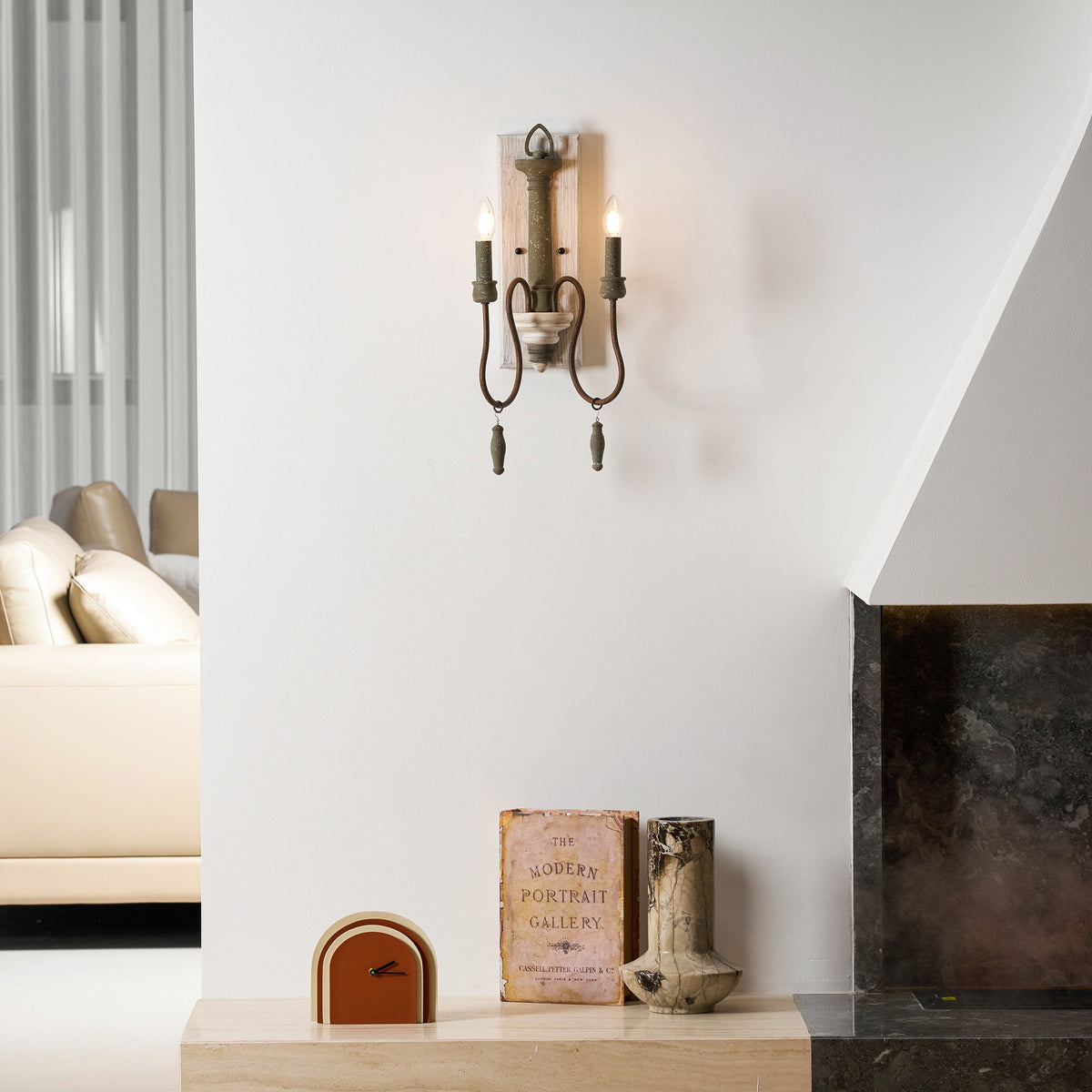 zoe-wall-lamp