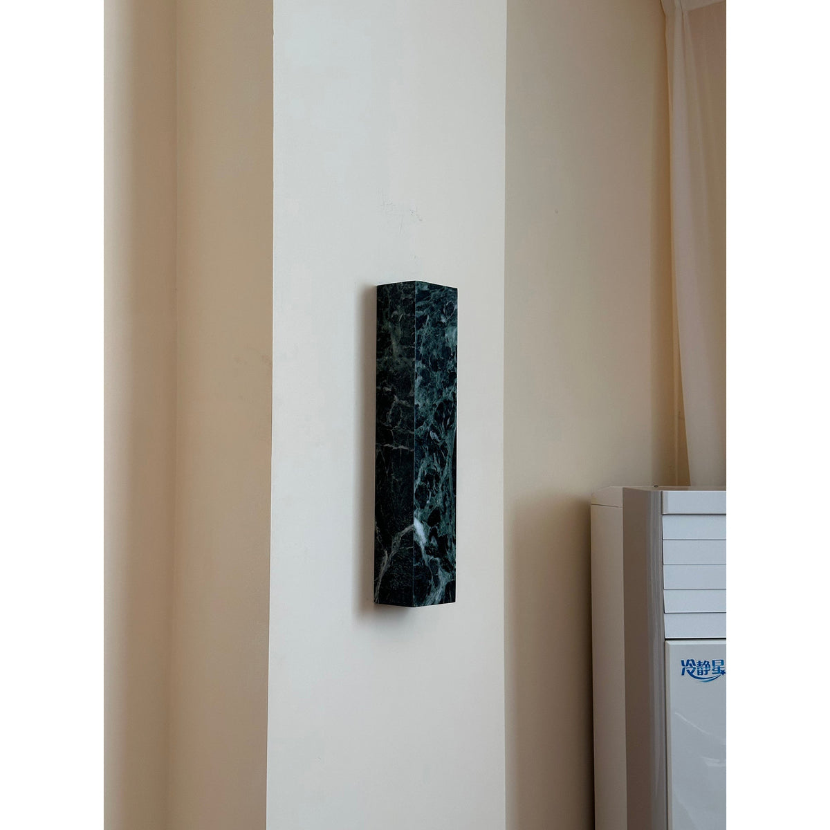 zurich-led-wall-lamp