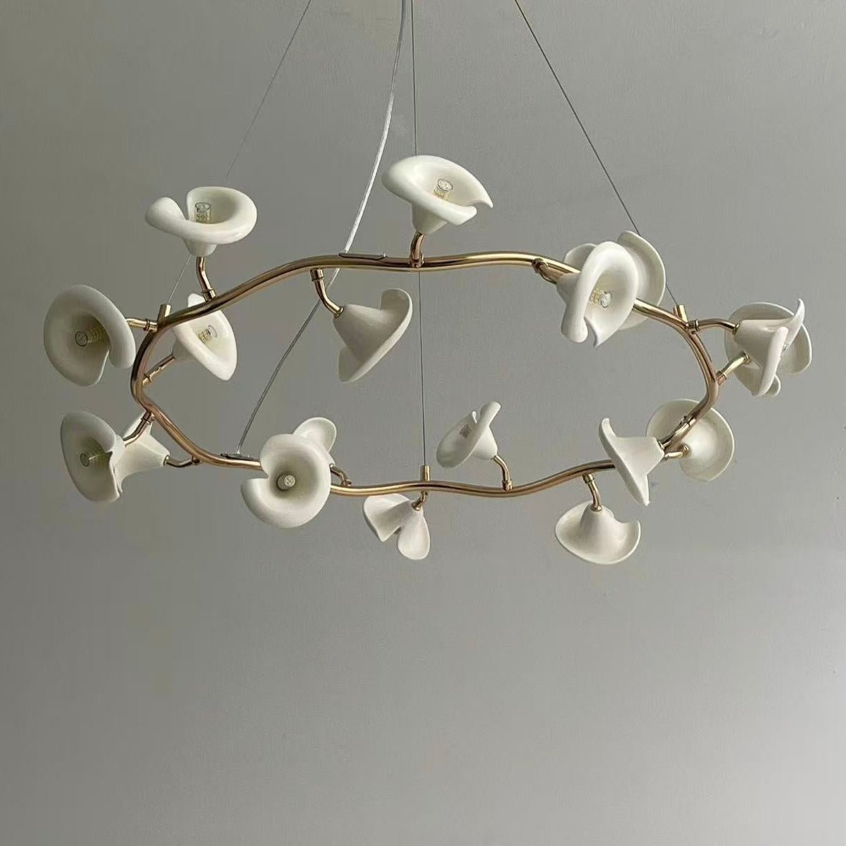 Cerisium Blossom Chandelier – Sculptural Ceramic & Iron Pendant Light