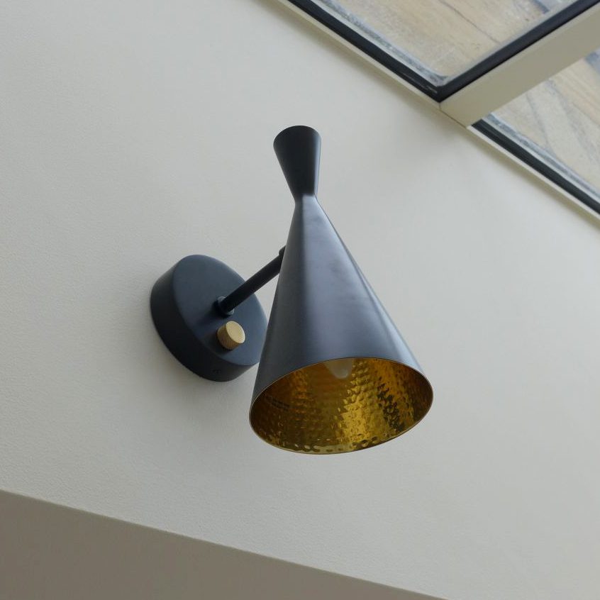 Beat Wall Light