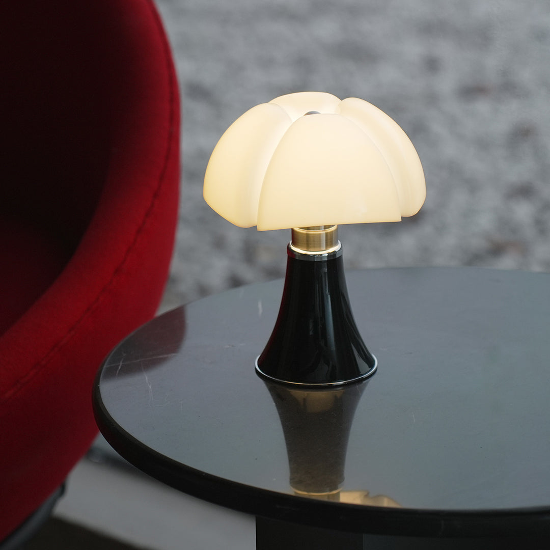 Italian Bauhaus Table Lamp in Iron with LED Warm Light