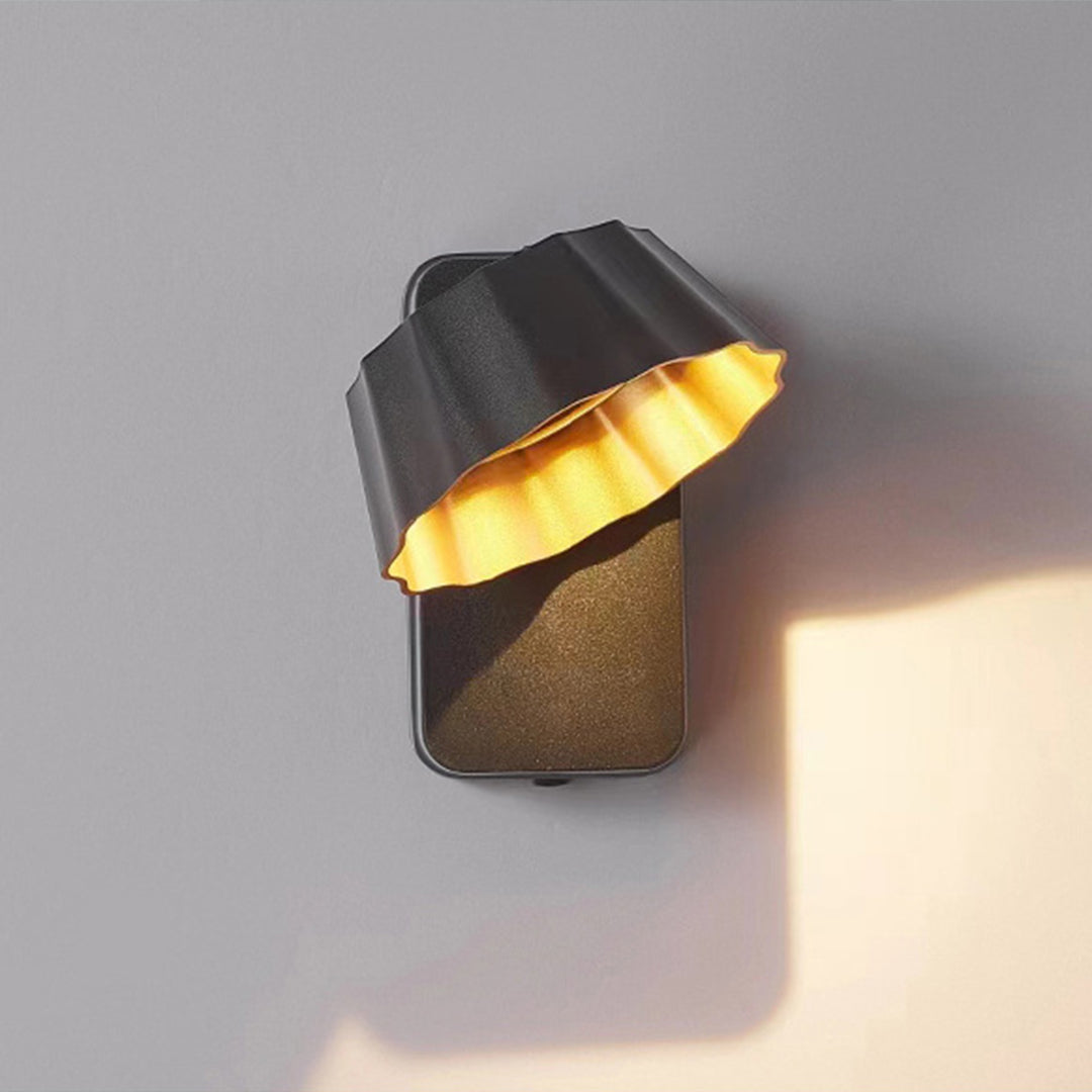Modern Outdoor Wall Sconce with Adjustable 180° Head, IP65 Waterproof Aluminum