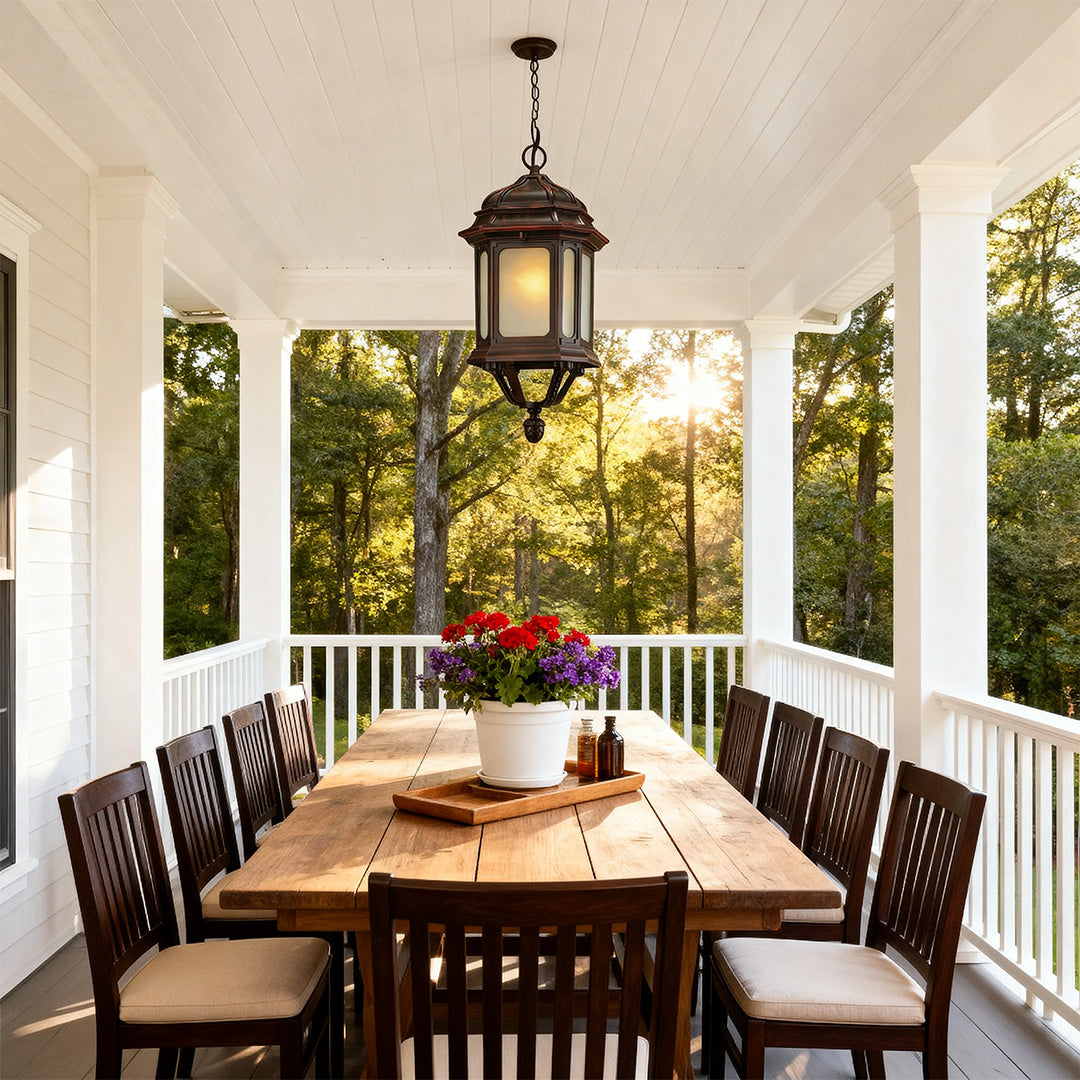 Outdoor Pendant Light with Adjustable Chain – IP44 Weatherproof Lantern