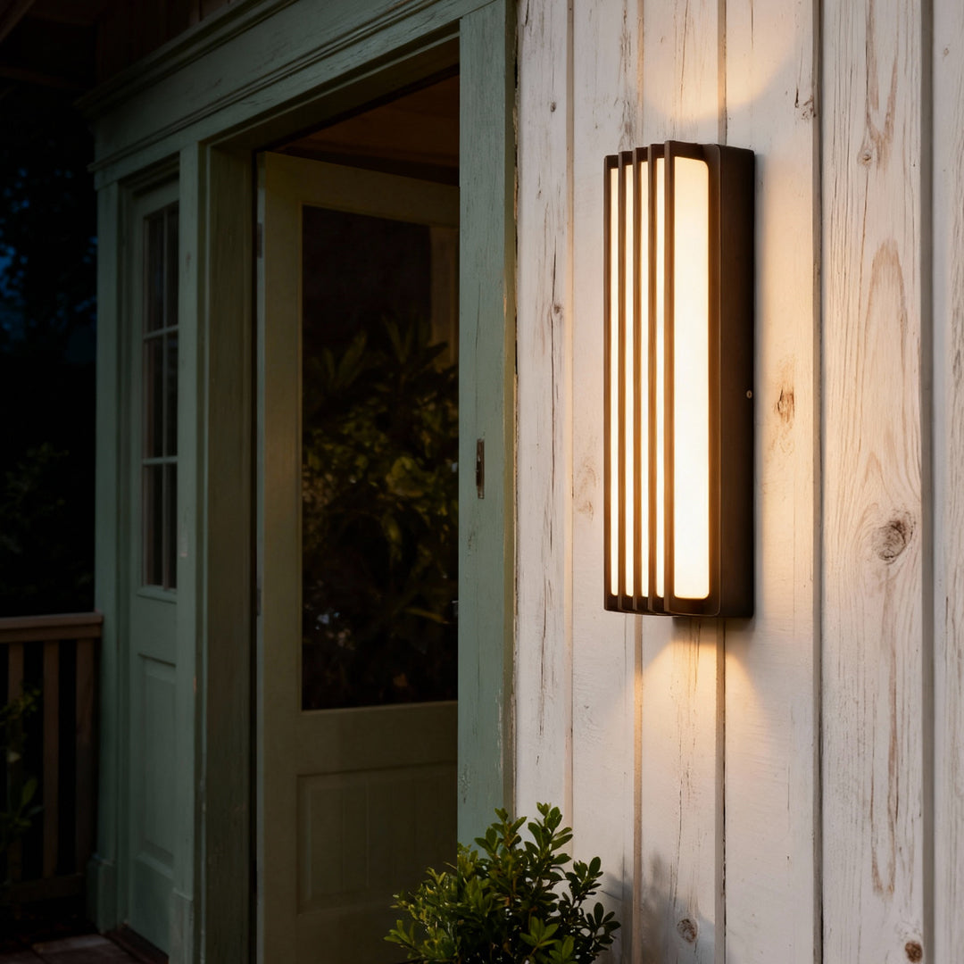 Modern Outdoor Linear Wall Light – Black Aluminum LED Sconce