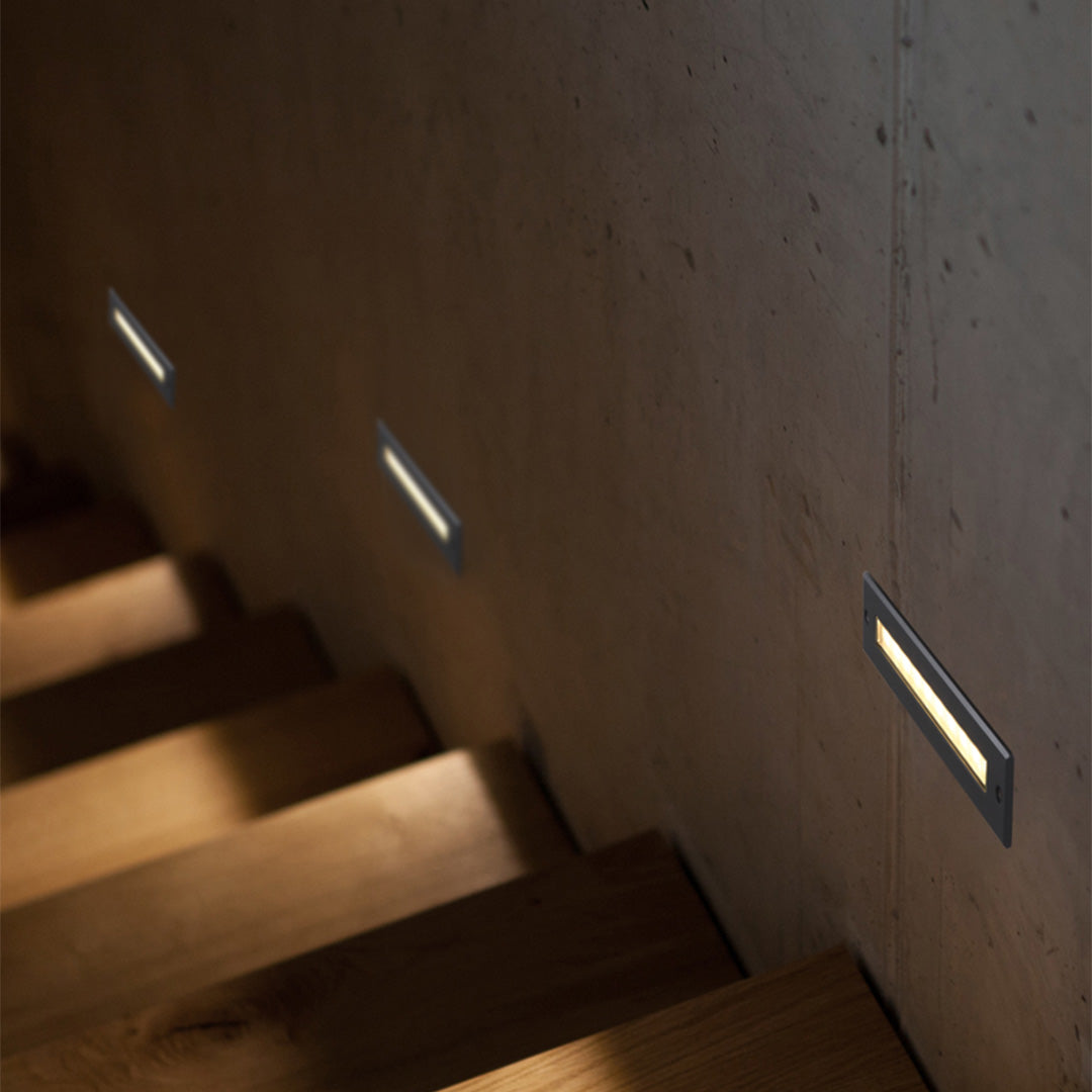 Linear LED Step Light – Minimalist Architectural Outdoor Fixture