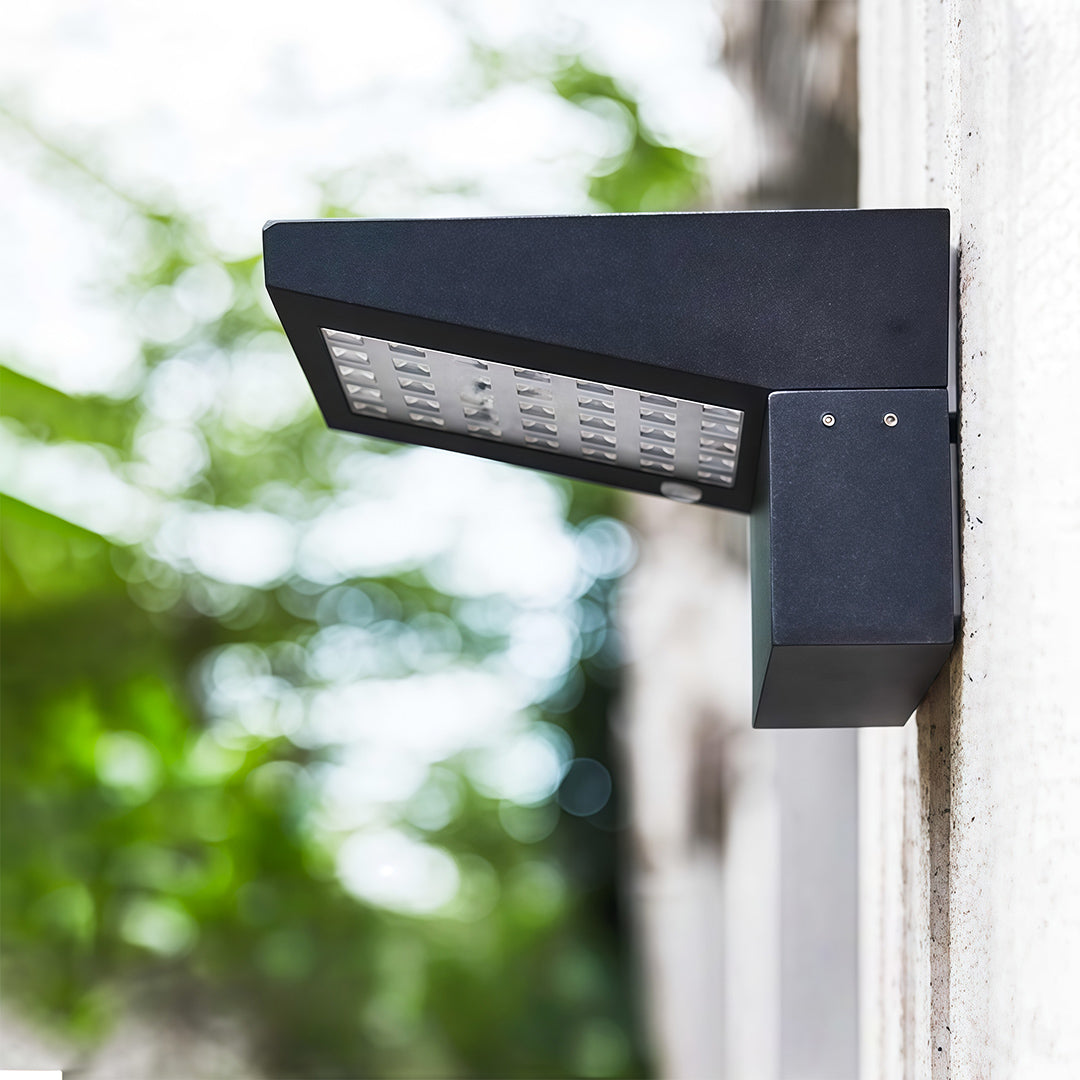 Aria Solar Wall Sconce — Modern Outdoor Lighting in Black Aluminum