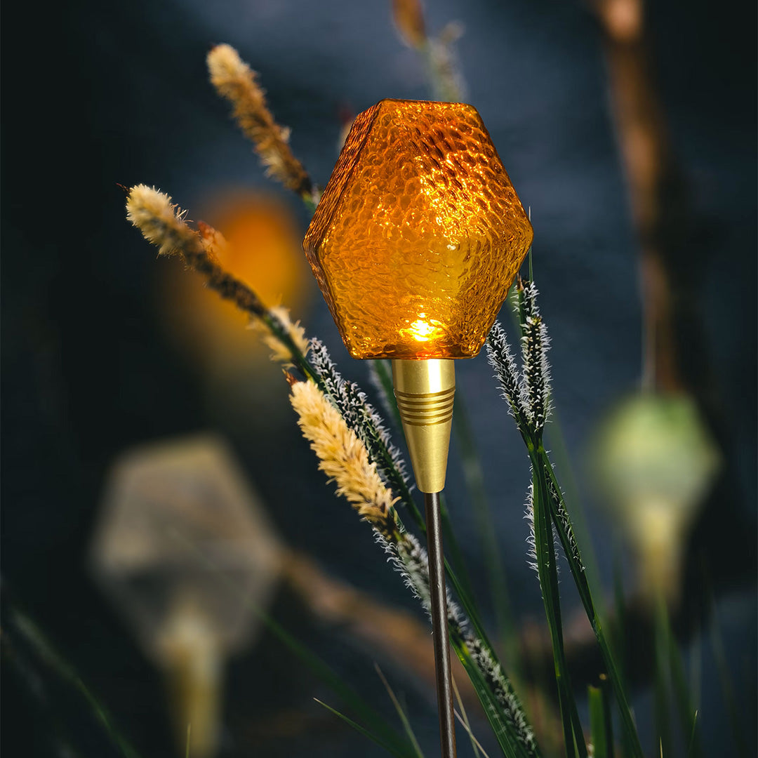 Lumière Diamond Path Light – Modern Landscape LED Bollard in Gold