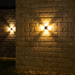 Minimalist Waterproof Outdoor Wall Light with Four-Sided LED Glow