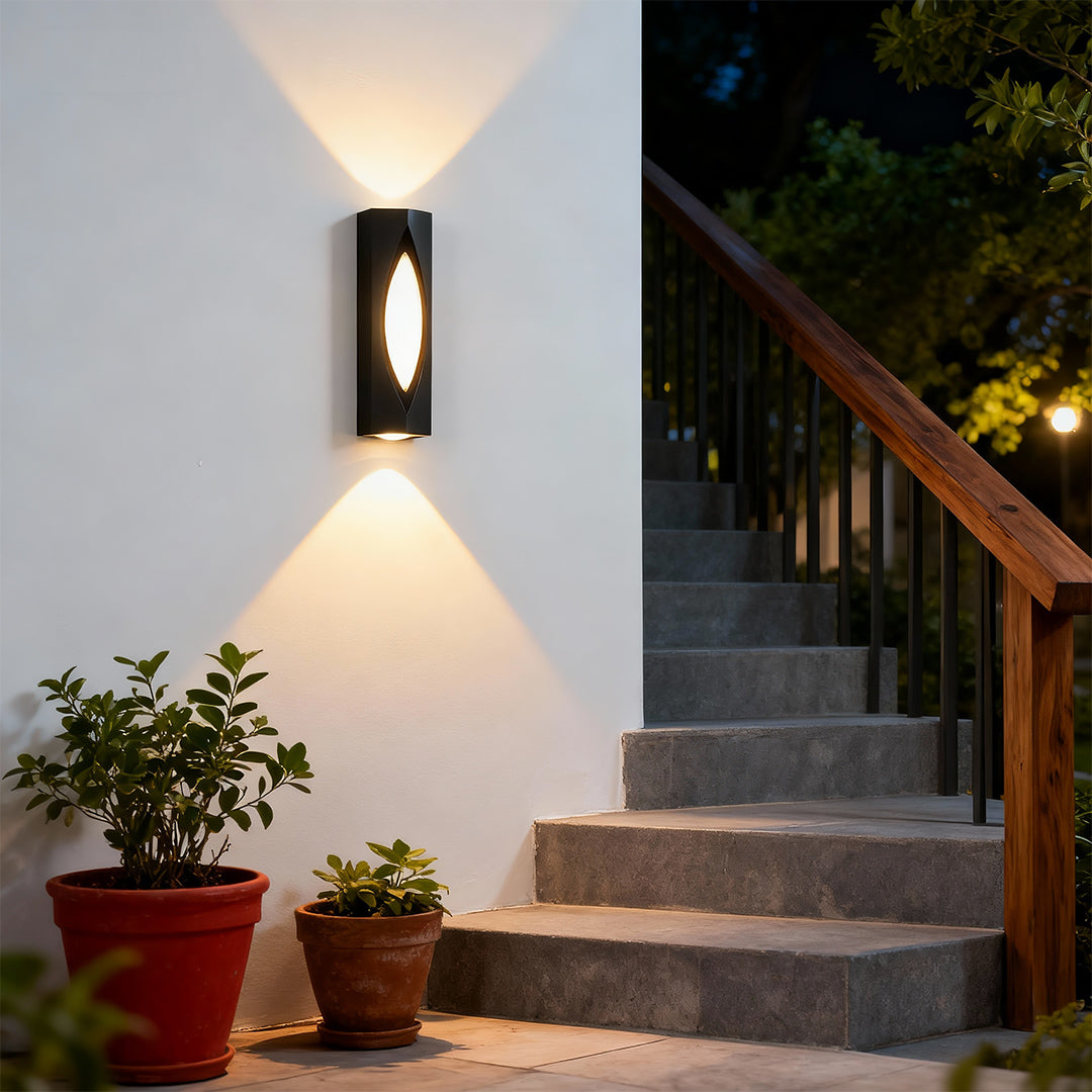 Modern Outdoor Wall Sconce with Integrated LED – Black Aluminum