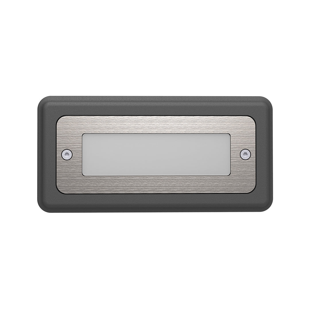 Recessed Step Light in Minimalist Aluminum for Architectural Outdoor Spaces