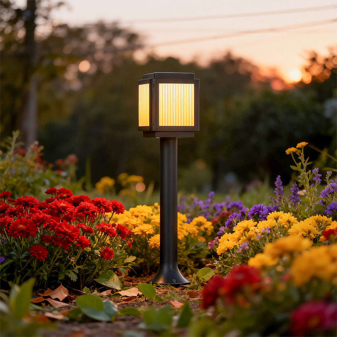 Modern Solar Path Lights with Aluminum Frame and Acrylic Shade