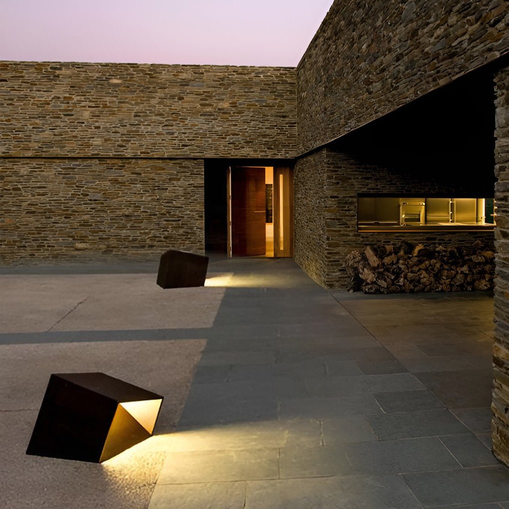 Cube Path Light – Modern Geometric Outdoor Landscape Bollard