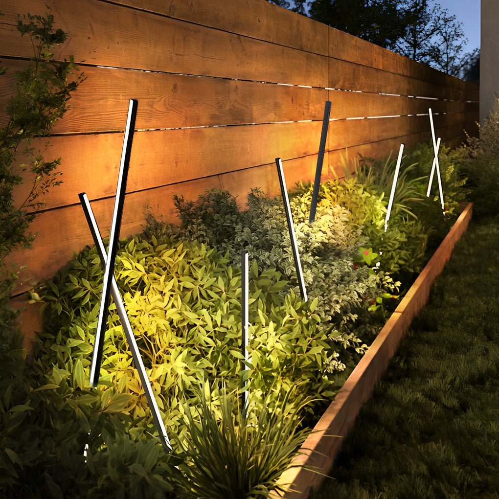 Modern Outdoor LED Floor Lamp – Waterproof Linear Garden Light