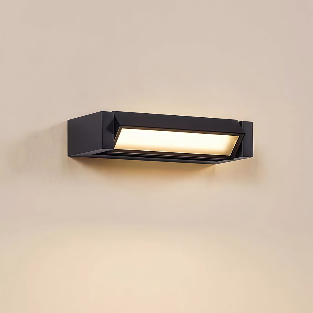 Rotatable Linear LED Wall Sconce in Black Aluminum