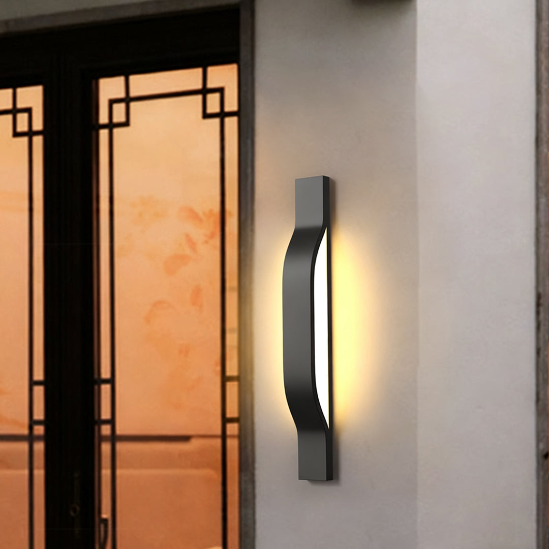 Modern Outdoor Wall Sconce in Black Stainless Steel with Warm LED Glow