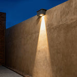 Solar LED Wall Wash Light – Minimalist Outdoor Architectural Lighting