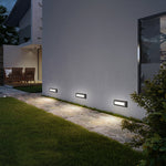 Recessed Step Light in Minimalist Aluminum for Architectural Outdoor Spaces