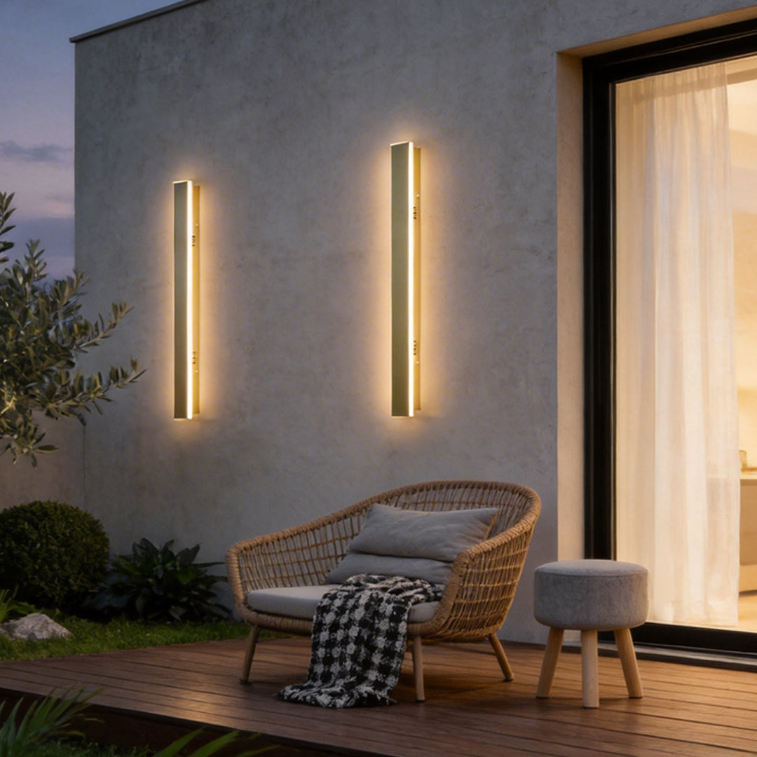 Linear Gold Outdoor Wall Light – Modern Minimalist LED Sconce