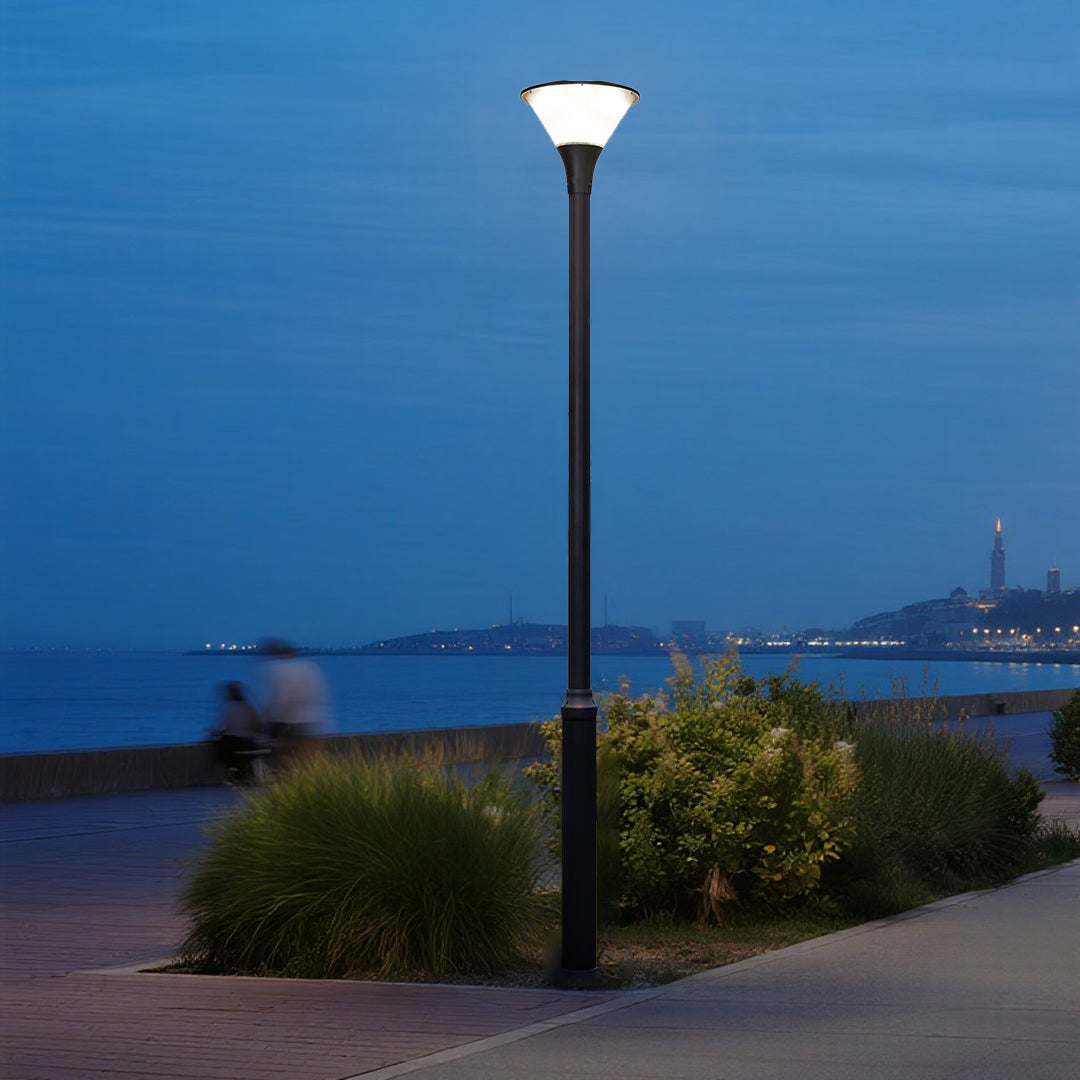 Minimalist LED Yard Post Light with Die-Cast Aluminum Body