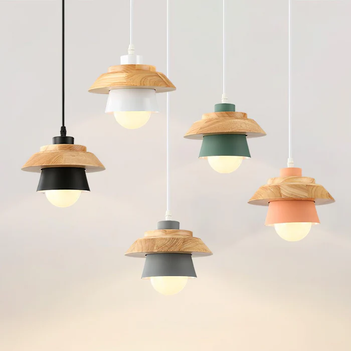 Chic Wood Pendant Lamp