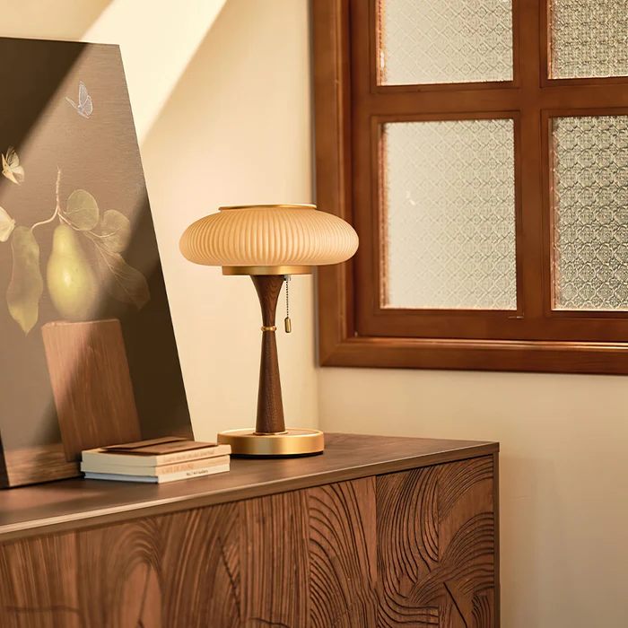 Chic Matsutake Table Lamp