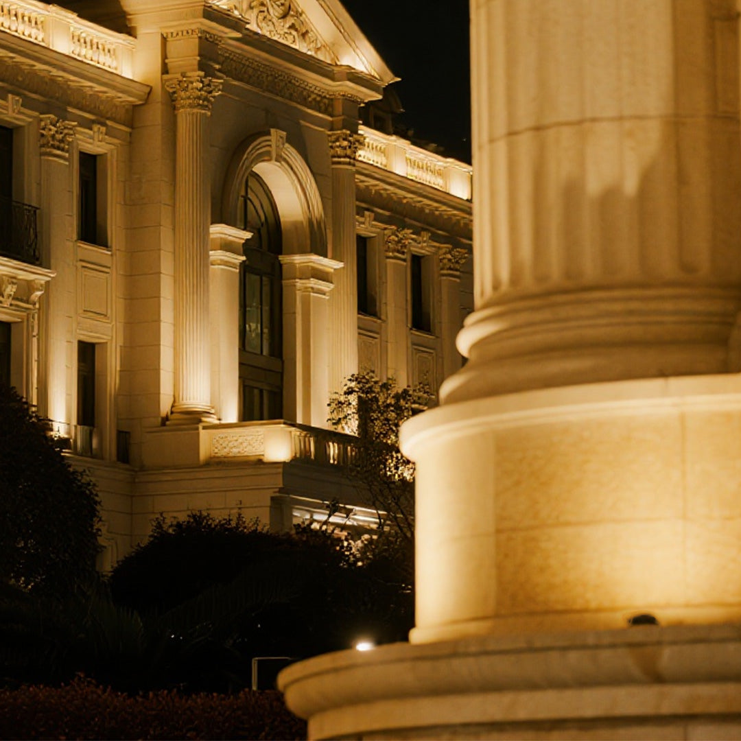 Circular LED Landscape Spotlight with Die-Cast Aluminum Housing