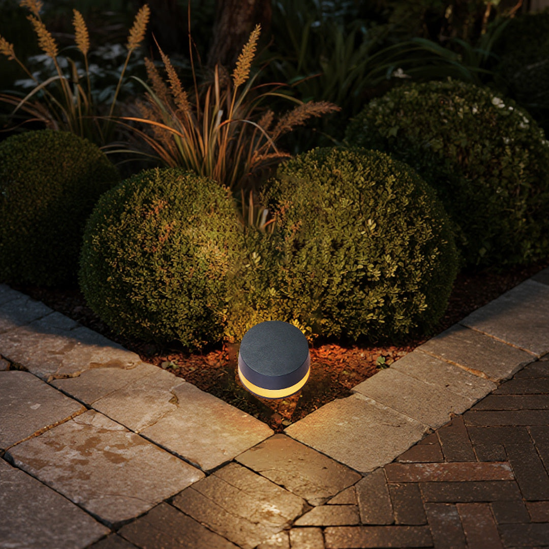 Modern LED Bollard Landscape Light – Minimalist Aluminum Path Lighting