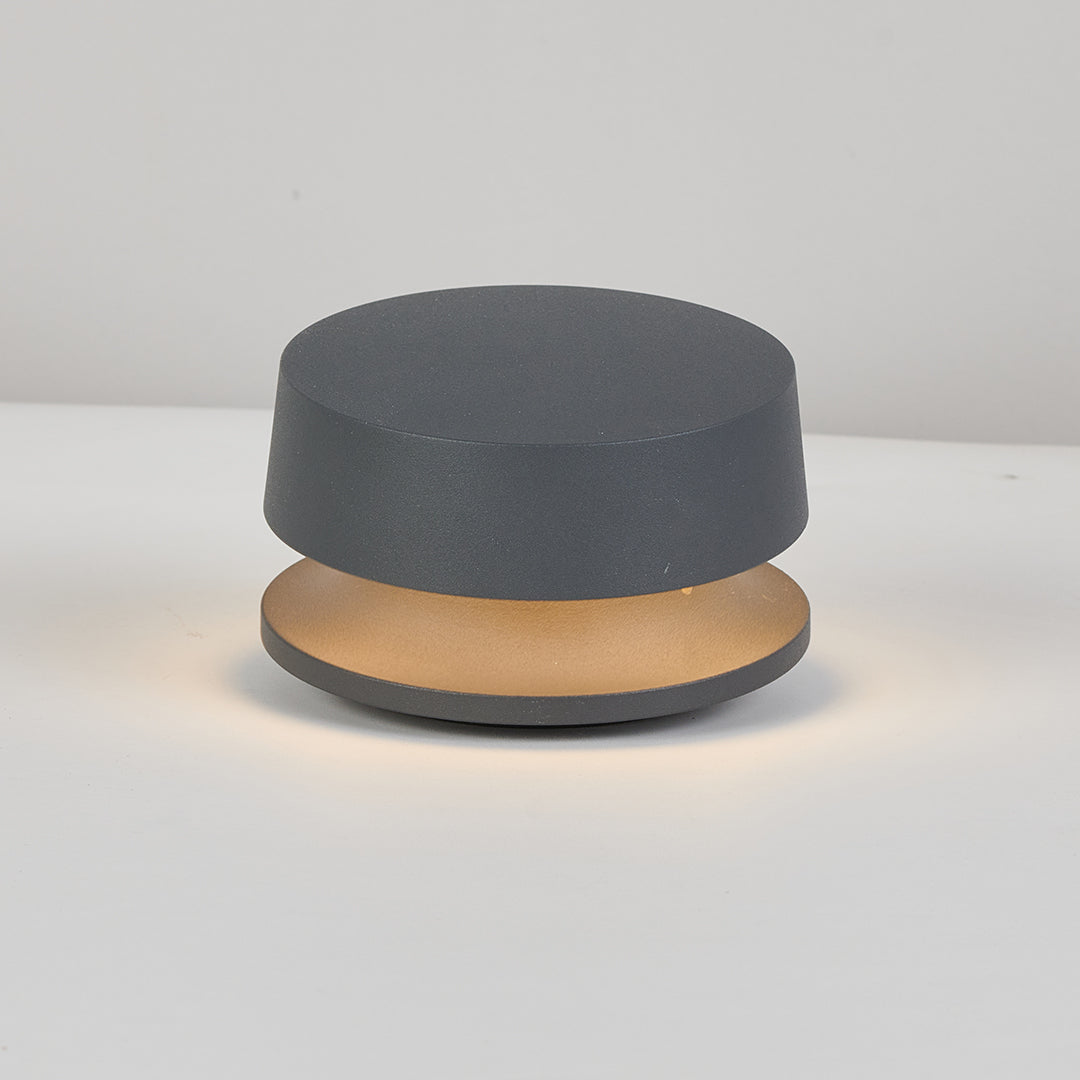 Modern LED Bollard Landscape Light – Minimalist Aluminum Path Lighting