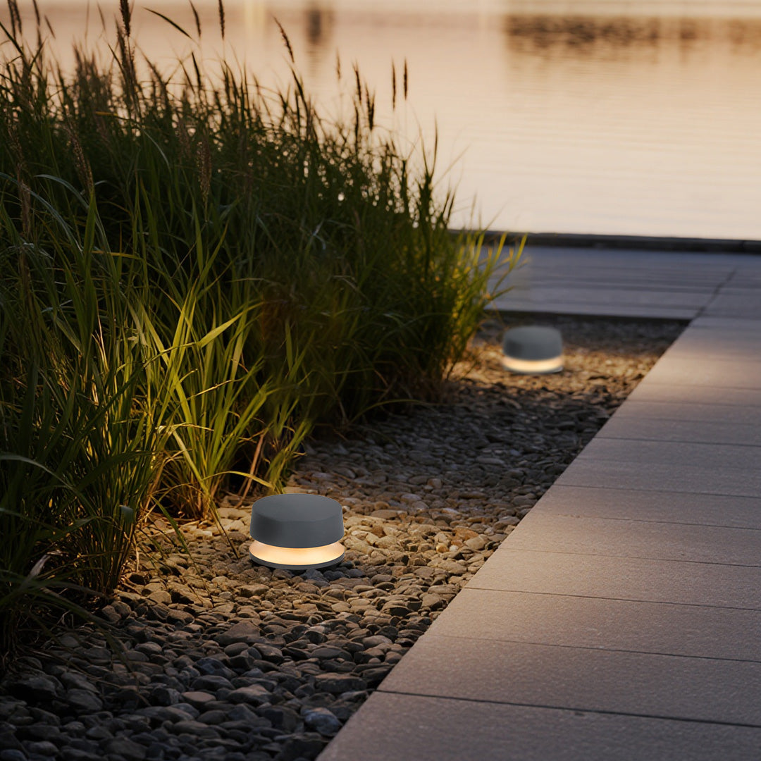 Modern LED Bollard Landscape Light – Minimalist Aluminum Path Lighting