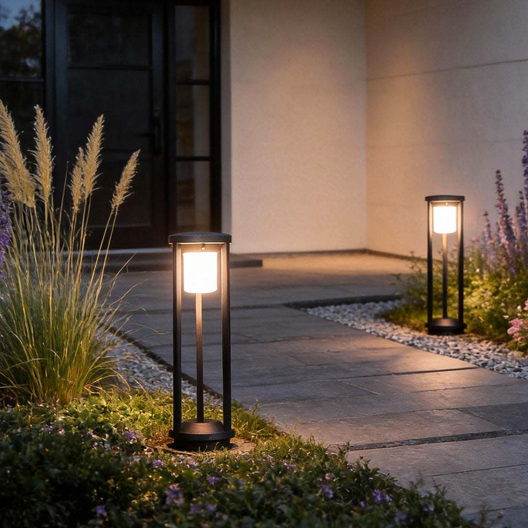 Modern Solar Bollard Lights for Pathways & Gardens – Black Aluminum