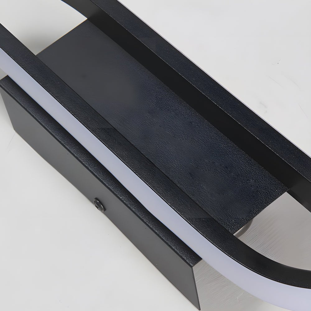 Modern Black Aluminum LED Linear Wall Light for Bedroom and Living Room