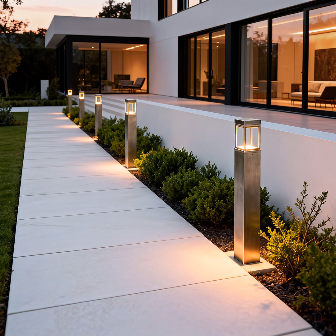 Aurea Copper LED Bollard Light – Modern Outdoor Path Lighting