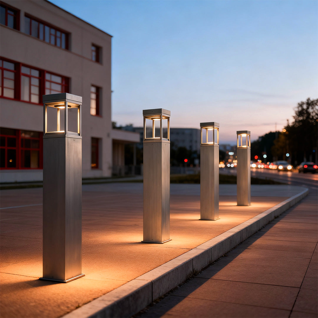 Aurea Copper LED Bollard Light – Modern Outdoor Path Lighting
