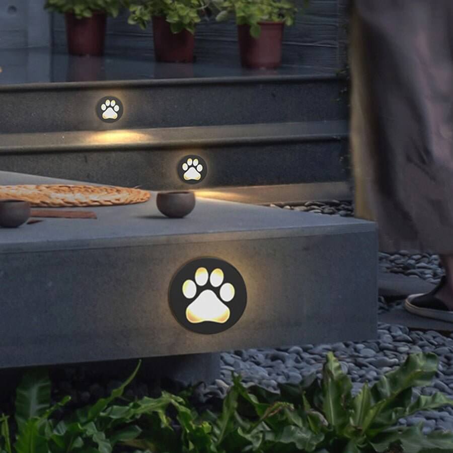 Lumière Féline Recessed LED Deck Light with Cat Paw Motif