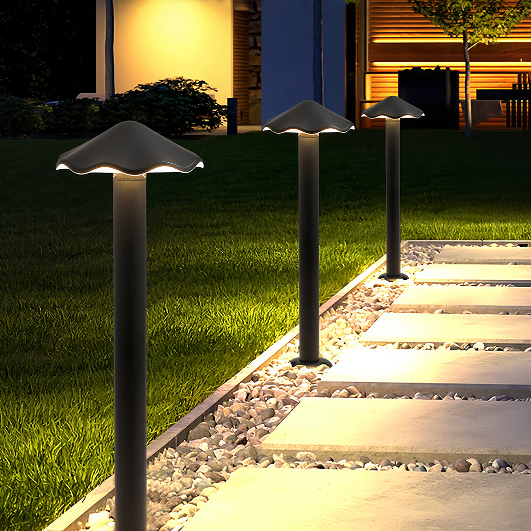 Industrial Umbrella Pathway Light in Black Aluminum for Outdoor Walkways