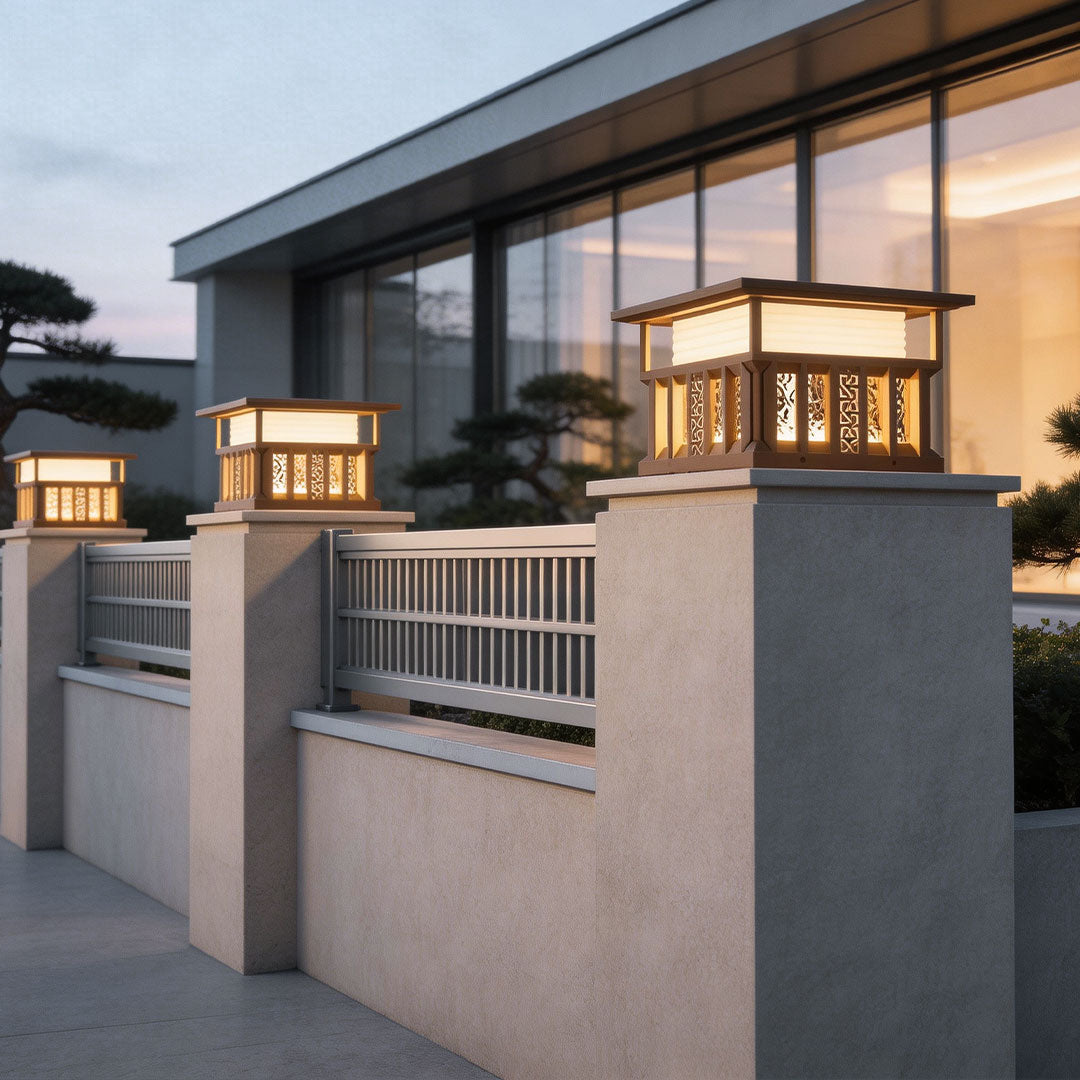 Modern Stainless Steel Outdoor Pillar Lights for Gateposts and Courtyards