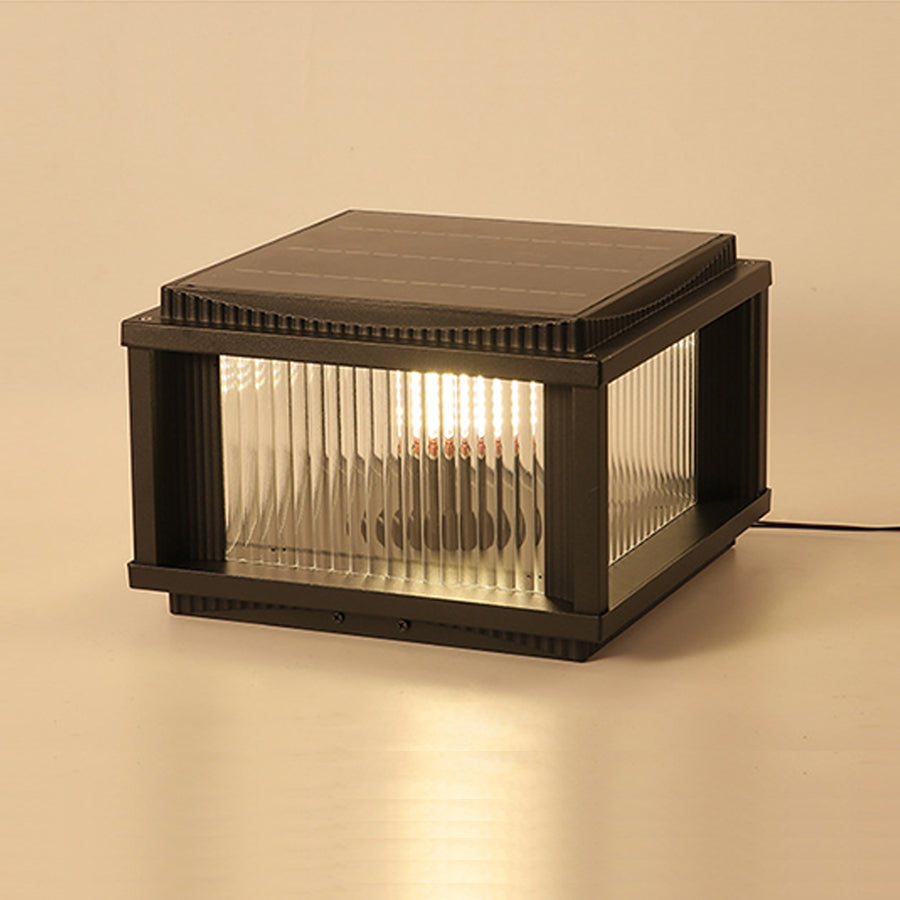 Retro Solar Pillar Light with Dual Power and Remote Control