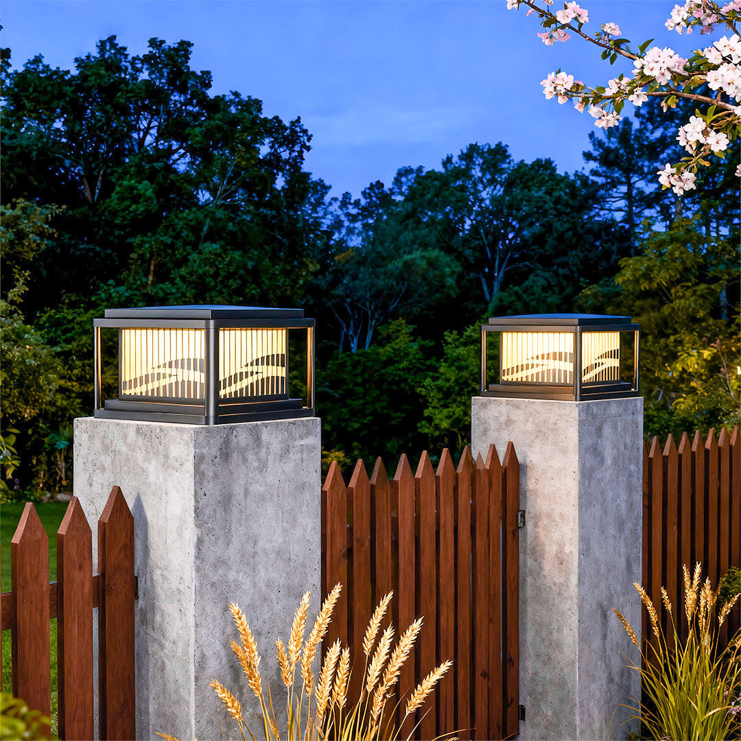 Wave Pattern LED Pillar Light – Modern Outdoor Post Lamp in Black