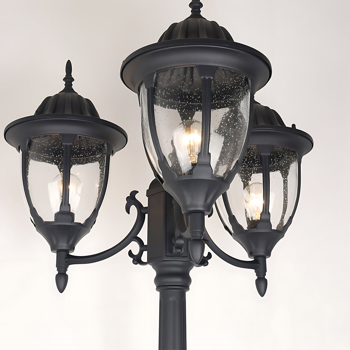 European Three-Light LED Post Lamp for Villa Gardens