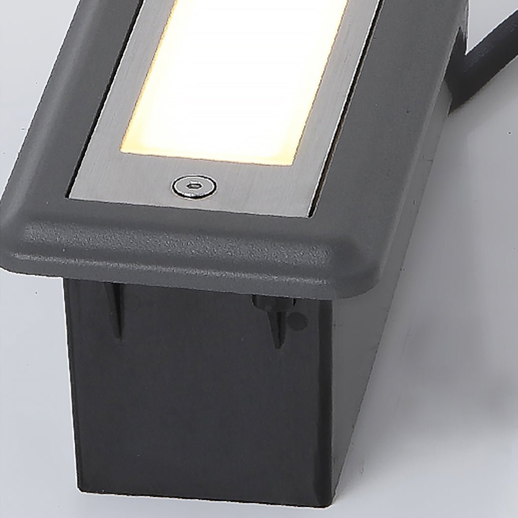 Architectural LED Step Light in Die-Cast Aluminum for Outdoor Pathways