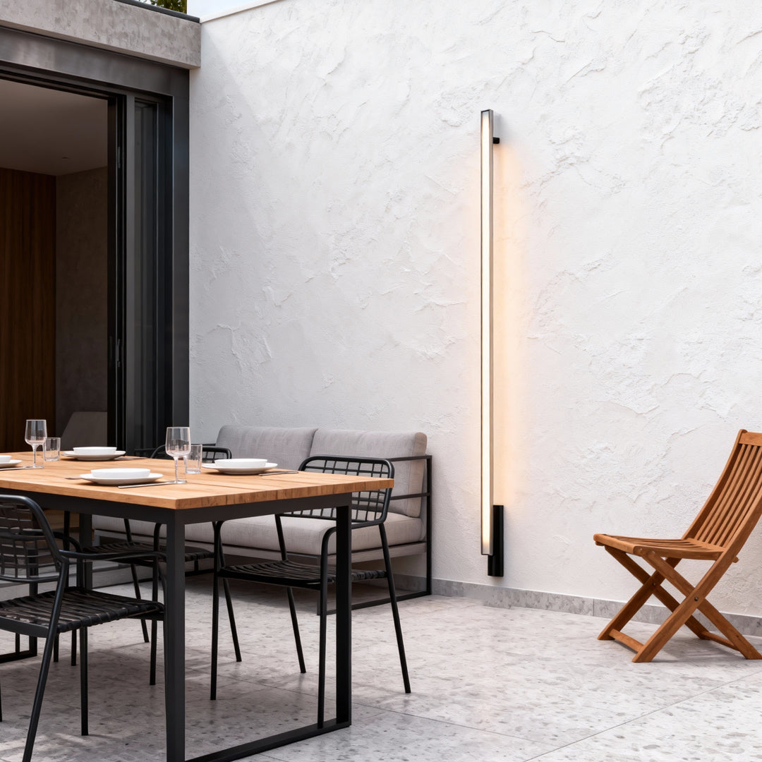 Modern Outdoor Wall Sconce – Waterproof Black Linear LED Light