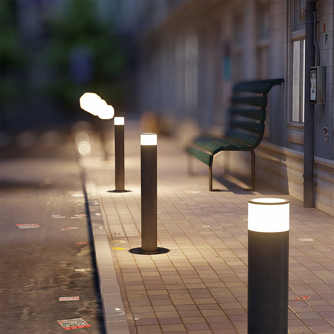 Modern Outdoor Path Light – Sleek Aluminum Garden Bollard Lamp