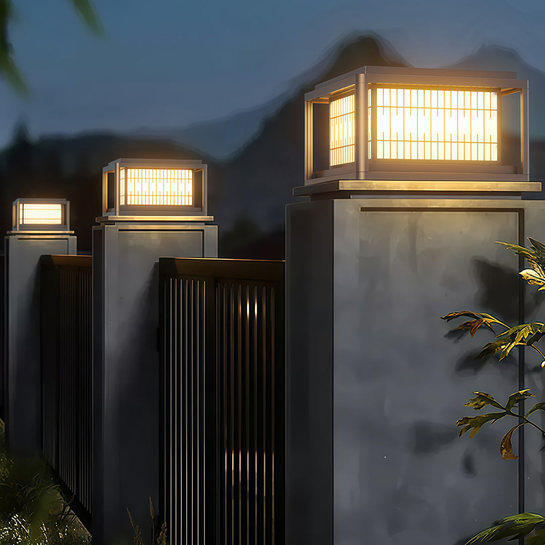 Modern Outdoor Pillar Lights Waterproof LED Column Lamp for Courtyard