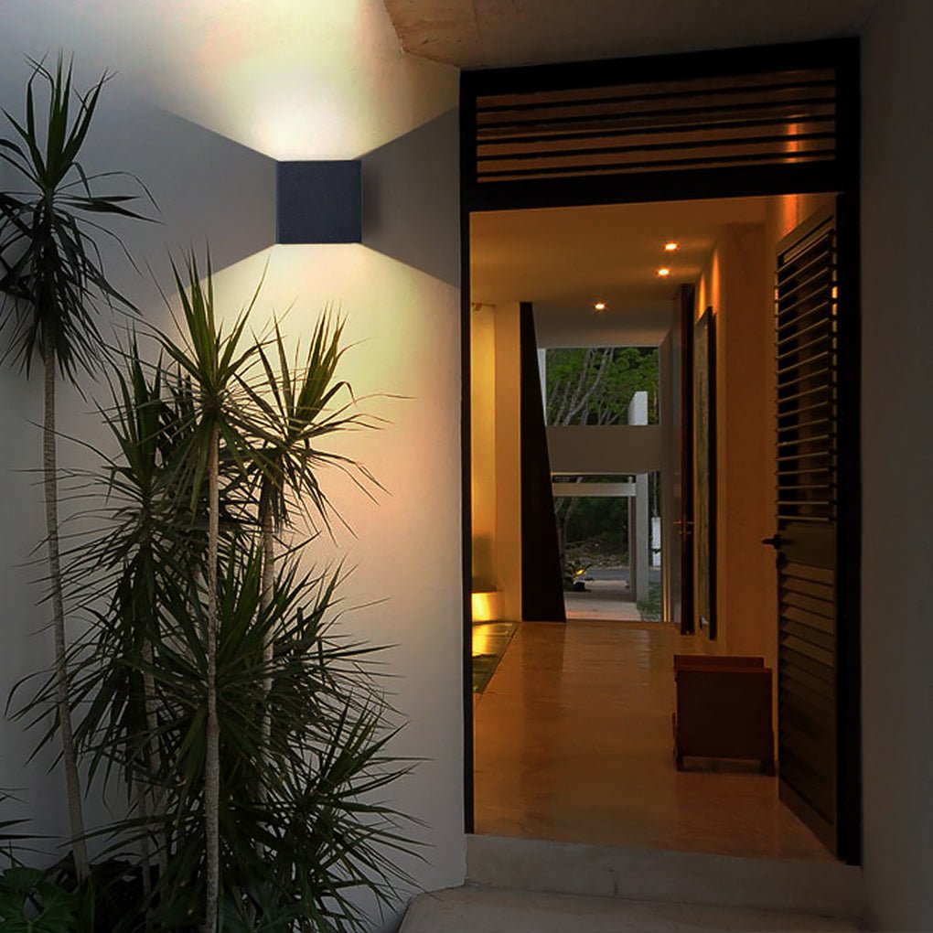 Outdoor Two Way Light Emitting Waterproof Led Wall Light For Courtyard Gate