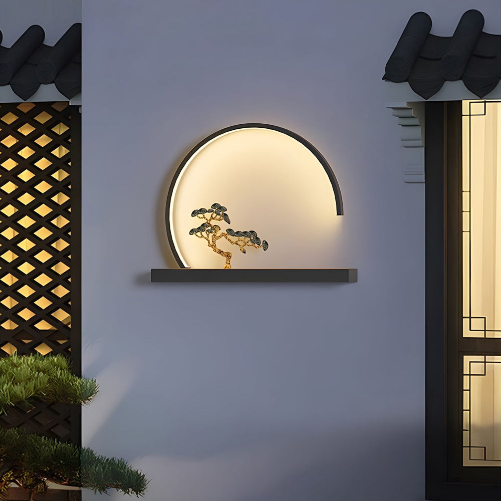 Greeting Pine Outdoor Wall Sconce in Black Stainless Steel