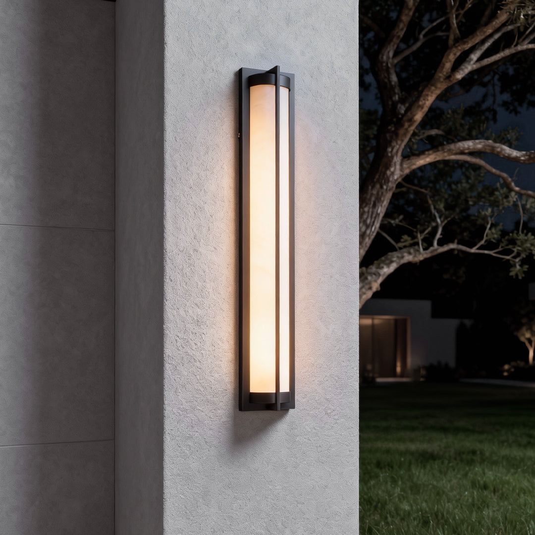 Modern Minimalist Outdoor Wall Sconce in Black Stainless Steel