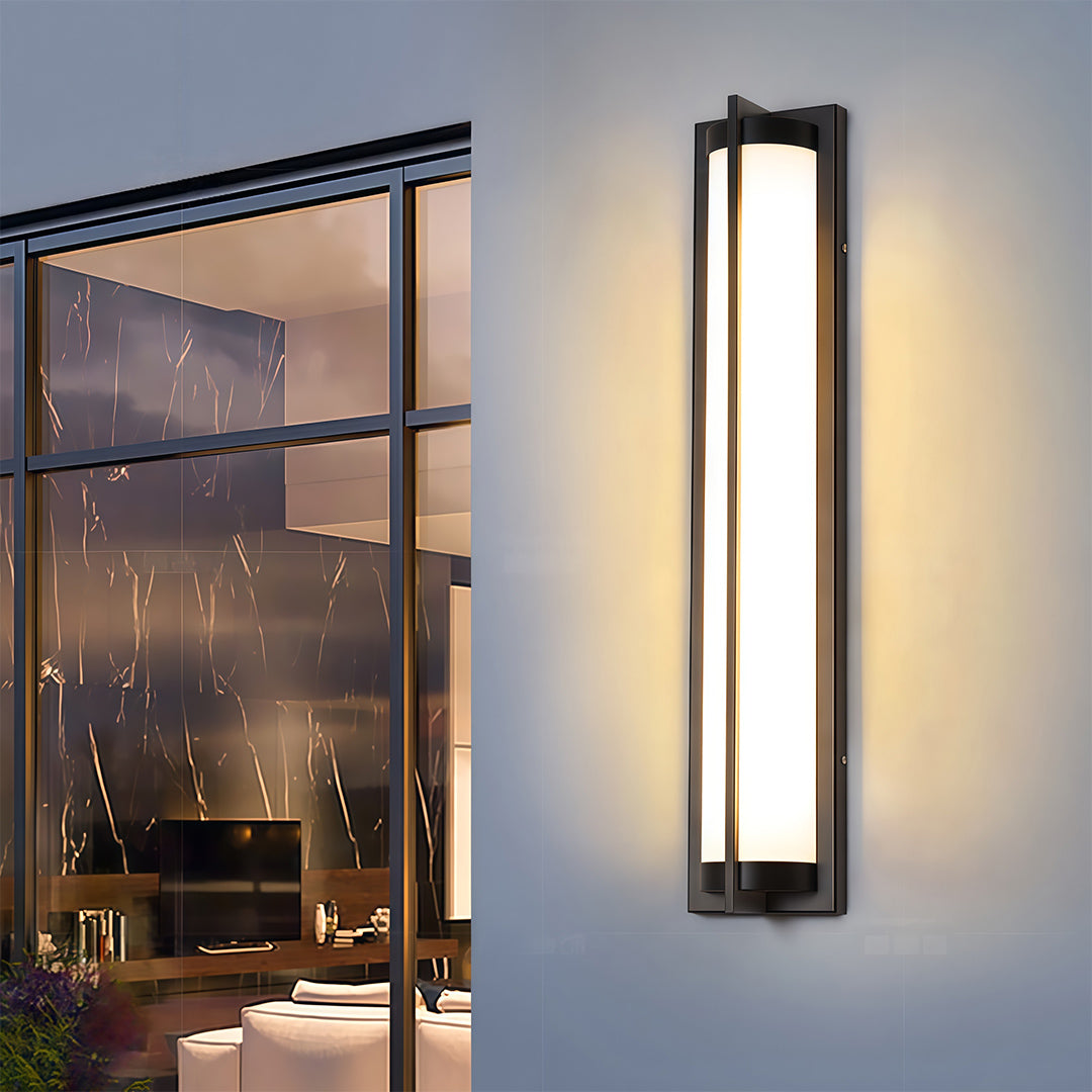 Modern Minimalist Outdoor Wall Sconce in Black Stainless Steel