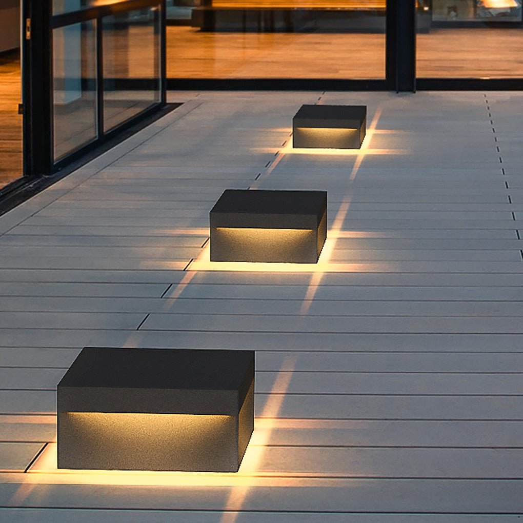 Square LED Solar Outdoor Pillar Light in Black Stainless Steel