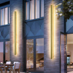 Linear Gold Outdoor Wall Light – Modern Minimalist LED Sconce