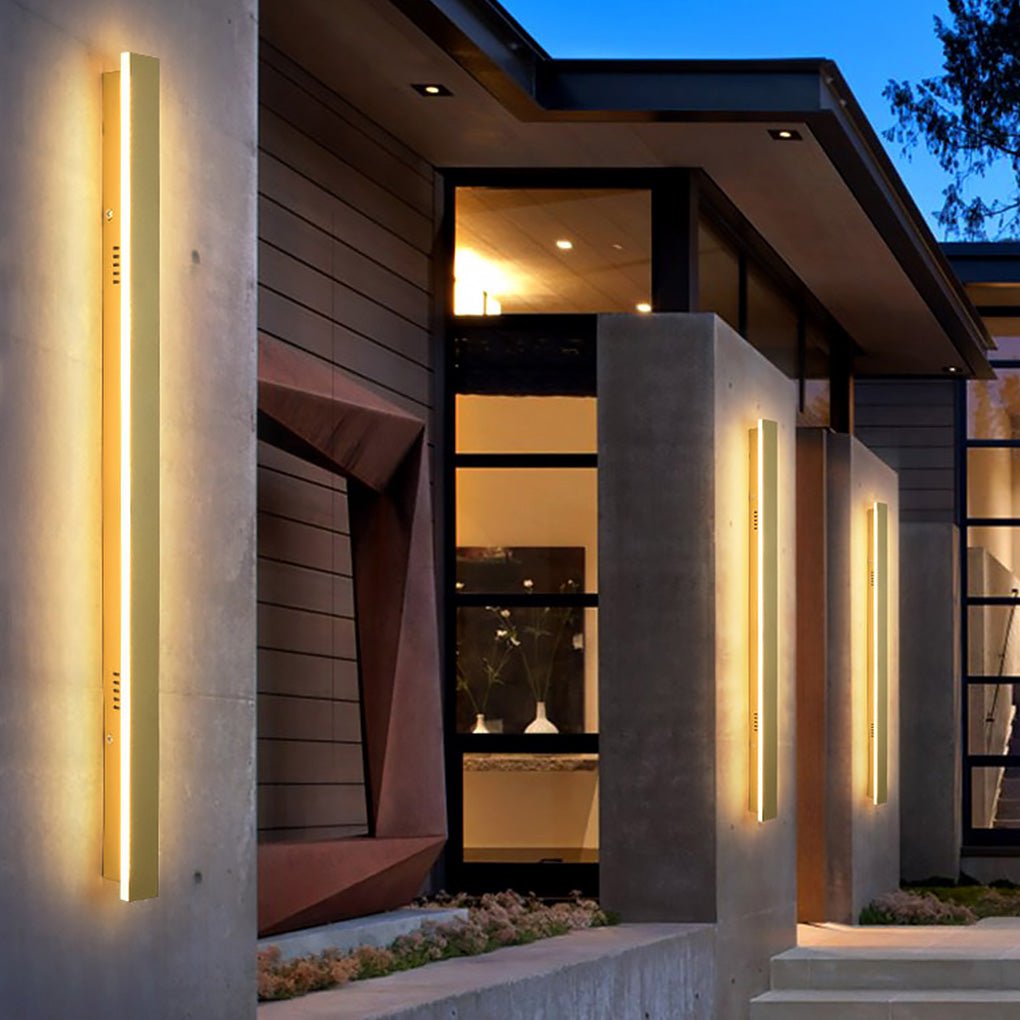 Linear Gold Outdoor Wall Light – Modern Minimalist LED Sconce